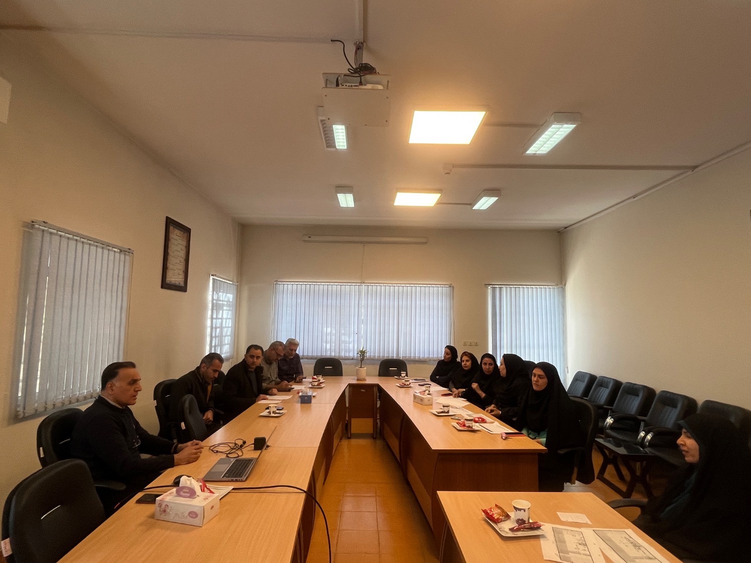 نشست کمیته تحول اداری