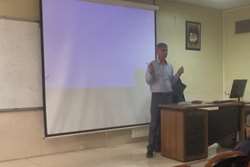 برگزاری کارگاه آموزشی گروه خدمات در دانشکده داروسازی